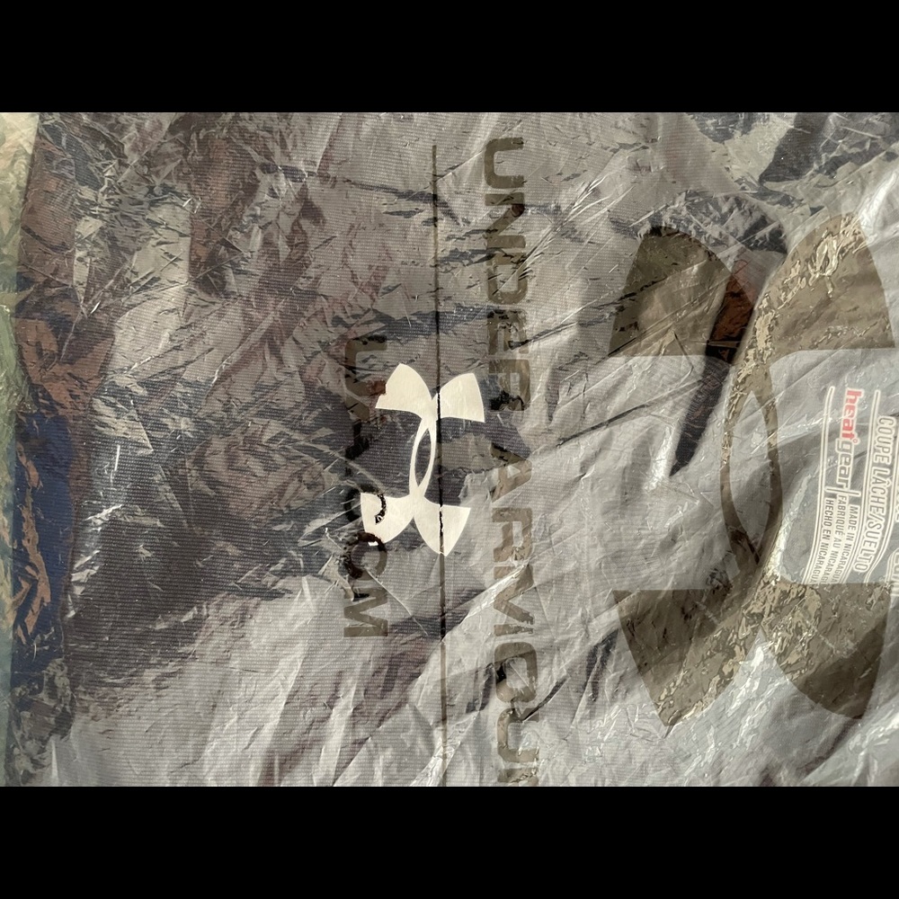 BRAND NEW MENS UNDER ARMOUR SHIRT FOR SALE SIZE LARGE! - Picture 3 of 4